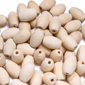 Vue macro de perles en bois naturel ovales avec grain lisse et trous pour création DIY - 1 paquet / 2517 (20 Pièces/Paquet)
