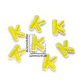 Mini parche bordado amarillo letra K para manualidades con altura de 16,5 mm - 5 Unidades/Paquete / Letra K