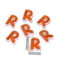 Set de parches bordados naranja letra R para ropa DIY con medida 17mm x 12mm - 5 Unidades/Paquete / Letra R