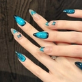 Unghie finte blu occhio di gatto con design a farfalla e finitura lucida a mandorla - XS / Stile Mandorla (2932)