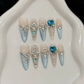 Unghie finte stiletto occhio di gatto blu con strass di lusso e gemme a cuore - XS