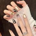 Unghie finte retrò cat-eye con motivi floreali argento e goffratura 3D dorata - XS / Trapezio Corto (3233)