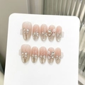 Unghie finte artigianali con sfumatura nude, farfalle di diamanti e glitter brillanti - XS / 1385-Ovale Medio