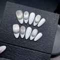 Franse witte champagne kattenoog plaknagels in lange amandelvorm met metallic glitters - XS / Amandelstijl (358-杏仁甲)