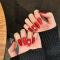 Faux ongles œil de chat rouges longs stiletto avec un accent brillant en strass - Très Petit (XS) / Ovale Moyen