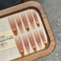 Uñas postizas de ojo de gato con degradado francés y diamantes de imitación de corazón - Extra Pequeño (XS) / Uñas stiletto largas