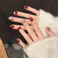Kurze weinrote Samt-Schleife Kunstnägel mit Glitzer-Finish und chinesischem Glückssymbol - Extra Klein (XS) / Extra Kurz Sarg
