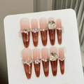 Bruine cat-eye plaknagels met parels en kristallen in lange amandelvorm - Extra Klein (XS) / 723 Lange Stiletto