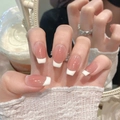 Unghie finte ombré francesi classiche rosa nudo con eleganti punte quadrate bianche - XS / 149-Trapezio Corto