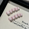 Faux ongles rose mat avec pointes French métalliques argentées, lot de 10 pièces - Très Petit (XS) / Trapèze Ultra Court Rose Argent Français Oeil de Chat