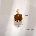 Détail du pendentif en œil de tigre montrant les dimensions de 19 mm de haut et 12 mm de large - Style Sphérique Oeil de Tigre (A129-12) / Or