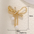 Detail view of gold bow pendant with zircon and pearls, size 40mm x 30mm, 3.1g weight - Bowknot Brooch with Pearl (25)