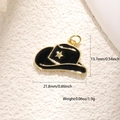 Détail d'un pendentif chapeau de cowboy noir avec étoile dorée et mesures de dimensions - Pendentif Chapeau de Cowboy Émail Noir Étoile Or (A0759)
