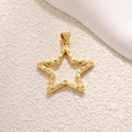 Colgante de estrella dorada con textura martillada y diseño calado para crear joyería - Estilo Estrella Hueca Martillada Oro (A0368)