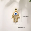 Détail du pendentif Main de Fatima avec Oeil Maléfique et zircons, taille 23,2mm x 11,9mm - Main de Fatma Œil Protecteur