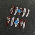 Unghie finte artigianali bordeaux e marmo con ciondoli gotici 3D in argento e motivi dark - Extra Piccolo (XS) / 1944 Mandorla Lunga