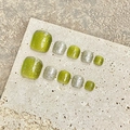 Unghie finte per piedi fatte a mano verde oliva cat-eye con glitter argento su pietra - Medio (M) / Verde Oliva Occhio di Gatto (B51)