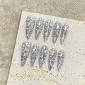 Unghie stiletto argento fatte a mano con lussuosi cristalli di strass aurora - XS / 1986 Stiletto Lungo
