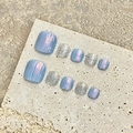 Uñas postizas de pies azul aurora hechas a mano con detalles en purpurina plateada brillante - Pequeño (S)
