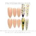 Faux ongles faits main style royal avec base nude et décorations de bijoux luxueuses - Très Petit (XS) / Style Amande Larme Longue (2081)