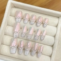 Uñas postizas hechas a mano efecto ojo de gato con perlas, purpurina plateada y rosa - Extra Pequeño (XS) / 1679 Redondo Medio