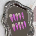 Unghie finte stiletto fatte a mano con design lavanda a spruzzo e glitter luccicanti - XS / 1735 Stiletto Lungo / Stile Schizzi Viola