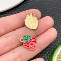 Pendentif fraise en émail rouge et alliage doré pour la fabrication de bijoux DIY - Style Fraise (24414) / 15x12x1mm