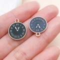 Pendentif horloge en émail noir doré avec chiffres romains pour bijoux artisanaux - Motif Horloge (10073)