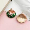 Gradient shell pendant with sea star and pearl detail for DIY jewelry making - Ocean Starfish Pearl Shell (12039) / Green