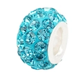 Makroaufnahme der himmelblauen Facettenperle mit großem Loch für DIY-Armbänder - Seeblau Strass Stil (11548)