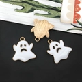 Spookbedeltjes set voor Halloween DIY sieraden met wit emaille en gouden afwerking - Witte Geest (13998)