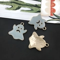 Gouden spookbedeltjes met grijs emaille voor het maken van DIY Halloween sieraden en kettingen - Grijze Geest (13999)