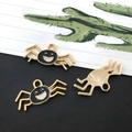 Goud-zwarte emaille spin-hangers voor DIY Halloween-sieraden en creatieve projecten - Zwarte Spin (14013)