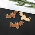 Drie bruine emaille vleermuis hangers met goudlegering voor Halloween DIY sieraden maken - Bruine Vleermuis (14014)