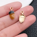 Colgantes de bellota dorada esmaltada para joyería DIY con acabado en color ámbar - Piña de Esmalte Marrón (9962)
