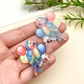 Colgante de loro de acrílico colorido con diseño de acuarela para manualidades DIY - Loro Azul con Globo (23943)