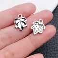 Colgante de hoja de plata antigua en la mano para accesorio de joyería DIY - Hoja Plata Antigua (11230)