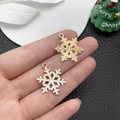 Goldene und weiße Emaille-Schneeflocken-Anhänger für DIY Weihnachtsschmuck - Sechseckige Schneeflocke (12536)