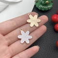 DIY Weihnachts-Schneeflockenanhänger aus Gold und weißer Emaille für Schmuck - Weiße Schneeflocke (14181)