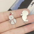 Zilveren sneeuwpop emaille bedel voor DIY sieraden met feestelijke lak afwerking - Wit K Emaille Witte Kerstsneeuwpop (19645)