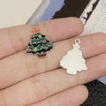 Kleurrijke kerstboom emaille bedel voor het maken van DIY sieraden en armbanden - Wit K Emaille Groene Kerstboom (19651)