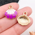 Pendentif coquillage émaillé violet et blanc pour la création de bijoux DIY et colliers - Coquillage Océanique en Émail Violet (12034)