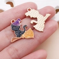 Detail of Halloween black cat enamel charm showing wizard hat and golden textured back - 1 Piece (21x19.5mm)