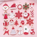 Set van 20 kerstbedeltjes van emaille met kerstman en rendier in rood en goudkleur - Rode Kerstserie Gemengd Assortiment (SN1592)