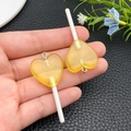 Ciondolo a lecca-lecca a cuore in resina gialla trasparente con glitter per creazioni DIY - Giallo Trasparente (24552)