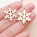 Ciondolo a fiocco di neve dorato con smalto bianco per creazione gioielli fai da te - Stile Fiocco di Natale Esagonale (12536)