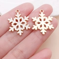 Ciondoli a fiocco di neve in lega dorata e smalto bianco per creazione di gioielli - Ciondolo Fiocco di Neve Esagonale in Smalto Bianco (12536)