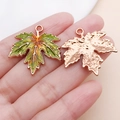 Ahornblatt-Anhänger aus Roségold mit grün-gelber Emaille für DIY-Schmuckherstellung - Großes Grünes Thanksgiving Ahornblatt / 29x28x3mm