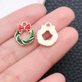 Christmas wreath alloy pendant with green oil drip finish and red bow for DIY jewelry - Red Green Drip Oil Zinc Alloy Round Christmas Wreath (10921)