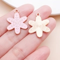 Rosafarbene Emaille- und goldene Schneeflocken-Anhänger für DIY-Schmuckherstellung - Rosa Weihnachtsschneeflocke Stil (24816)